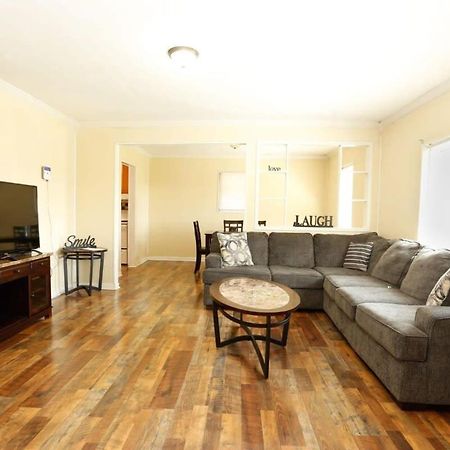 Cozy Retreat For Your Upcoming Trip 녹스빌 외부 사진