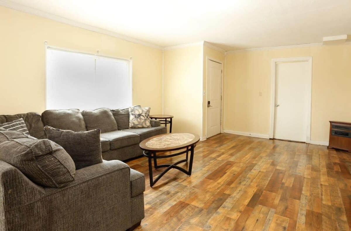 Cozy Retreat For Your Upcoming Trip 녹스빌 외부 사진