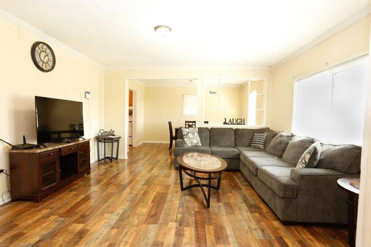Cozy Retreat For Your Upcoming Trip 녹스빌 외부 사진
